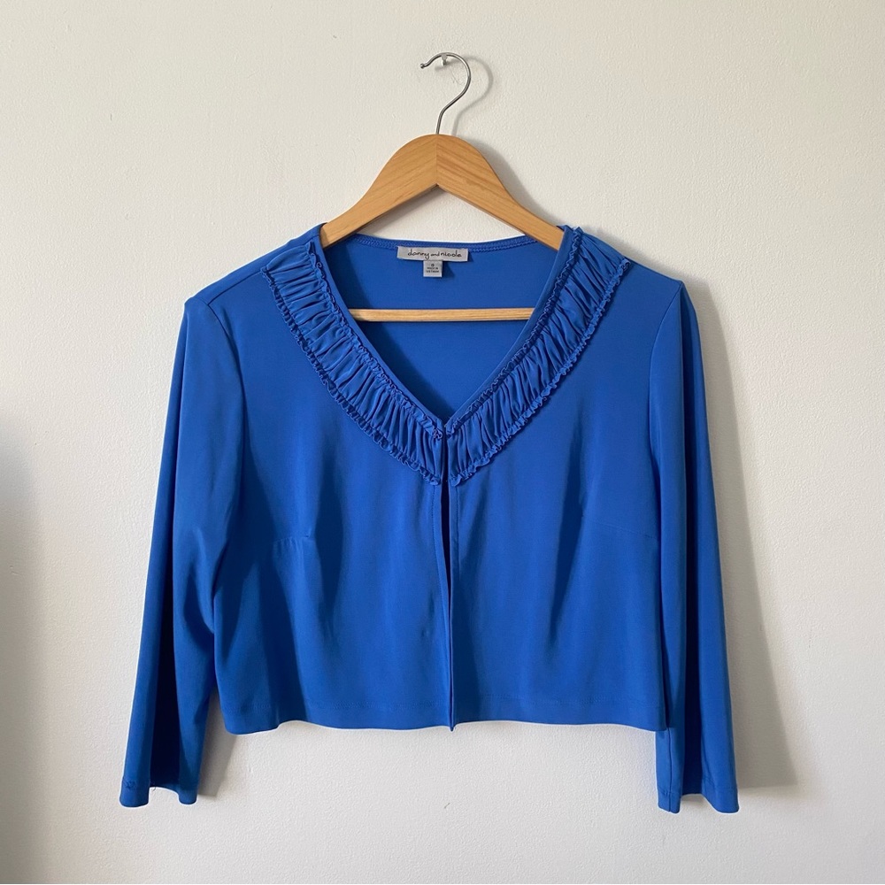 Danny and Nichole size 8 Blue Cropped Ruched Cardigan fits M